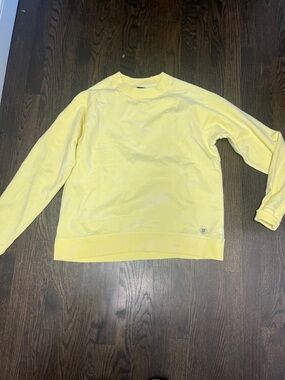 BDG Urban Outfitters Lightweight Crewneck Sweatshirt  Yellow slight tie dye NWT